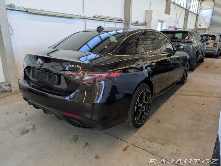 Alfa Romeo Giulia 2.0 T 206kW Q4 Competizio 2023