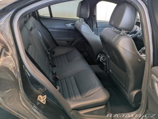 Alfa Romeo Giulia 2.0 T 206kW Q4 Competizio 2023