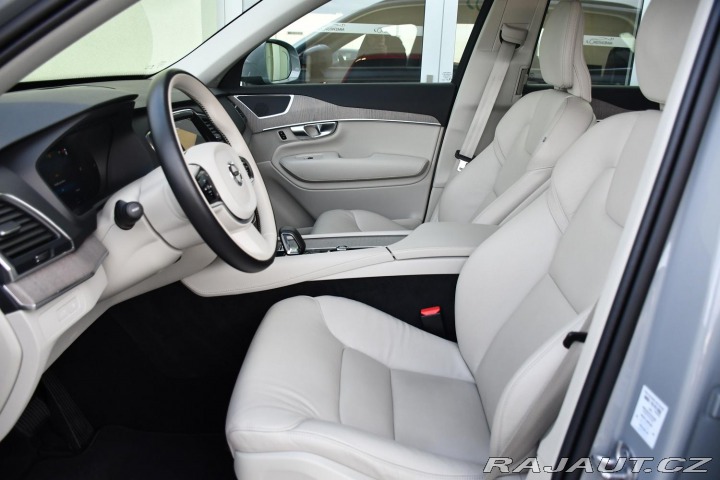 Volvo XC90 T8 AWD RECHARGE REZERVACE 2024