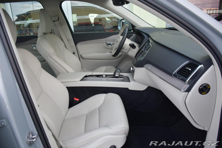 Volvo XC90 T8 AWD RECHARGE 7MÍST 1M 2024