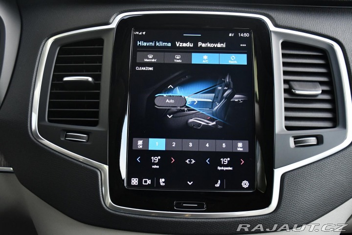 Volvo XC90 T8 AWD RECHARGE REZERVACE 2024