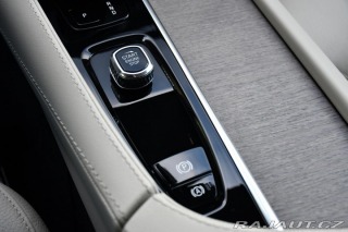 Volvo XC90 T8 AWD 2024