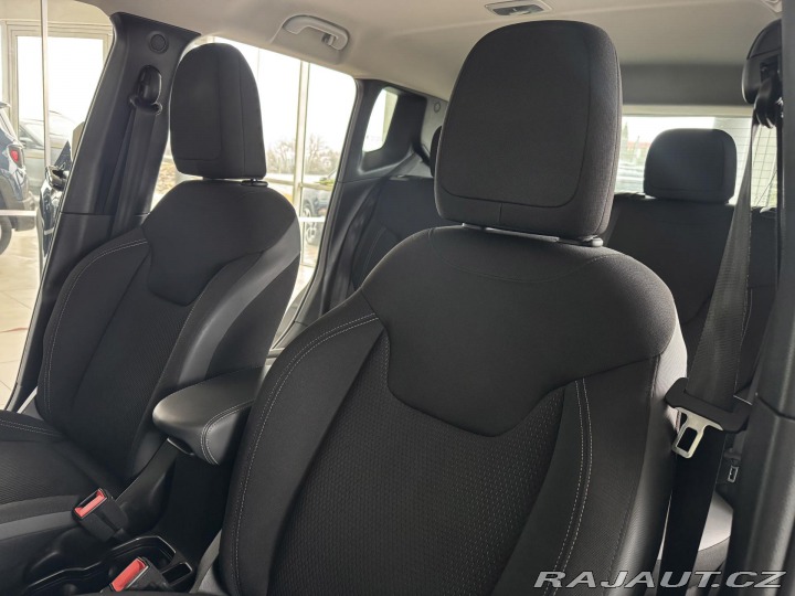 Jeep Renegade 1,3T 4xe*AWD*REZERVACE! 2022