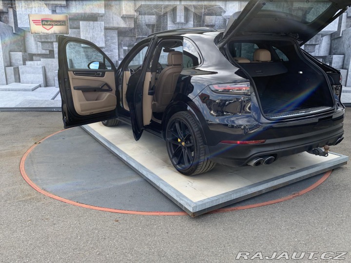 Porsche Cayenne 3.0i, 250KW, VZDUCH, ZÁRU 2019
