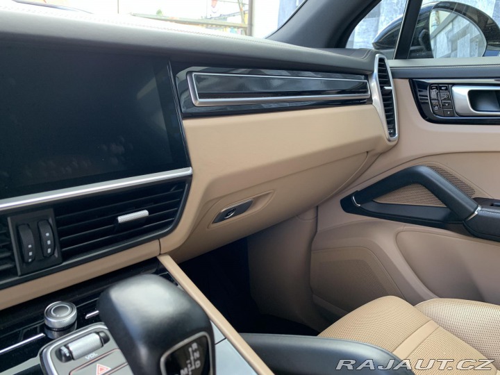Porsche Cayenne 3.0i, 250KW, VZDUCH, ZÁRU 2019