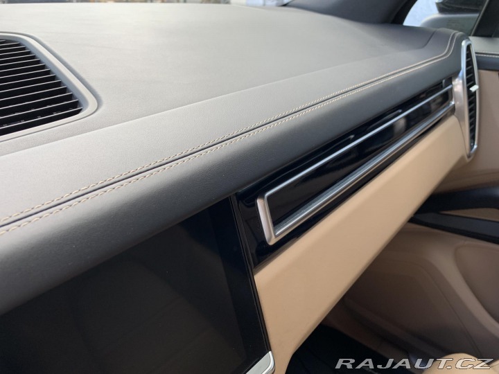 Porsche Cayenne 3.0i, 250KW, VZDUCH, ZÁRU 2019