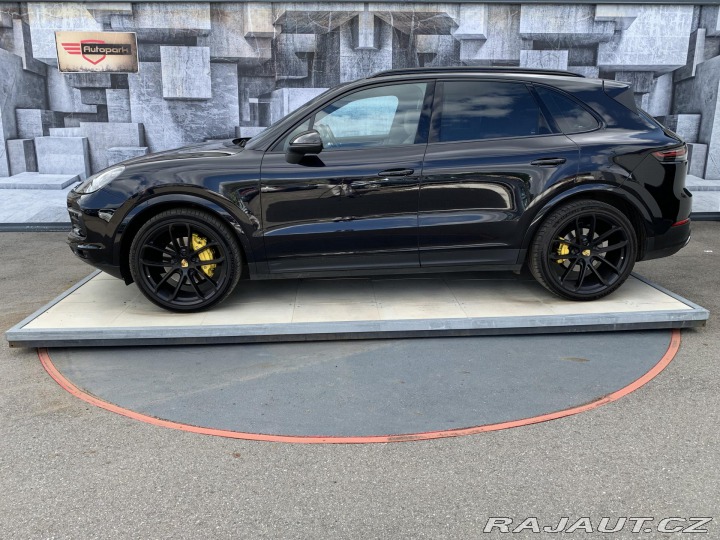 Porsche Cayenne 3.0i, 250KW, VZDUCH, ZÁRU 2019