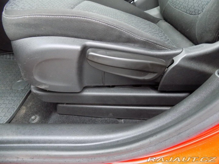 Opel Crossland X 1.2/Activ/1.Maj.ČR/Klima/ 2017