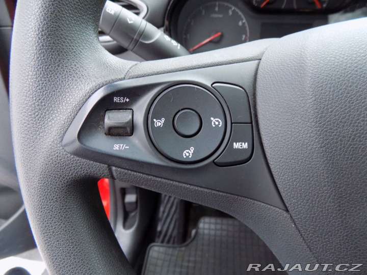 Opel Crossland X 1.2/Activ/1.Maj.ČR/Klima/ 2017