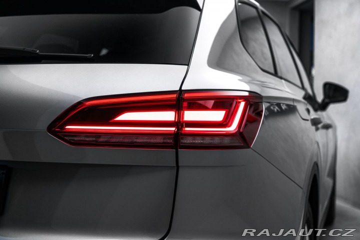 Volkswagen Touareg 3,0TDI 170kW, Vzduch, LED 2023