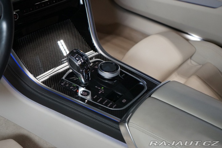 BMW 8 840i*XDRIVE*B&W*PANO* 2022