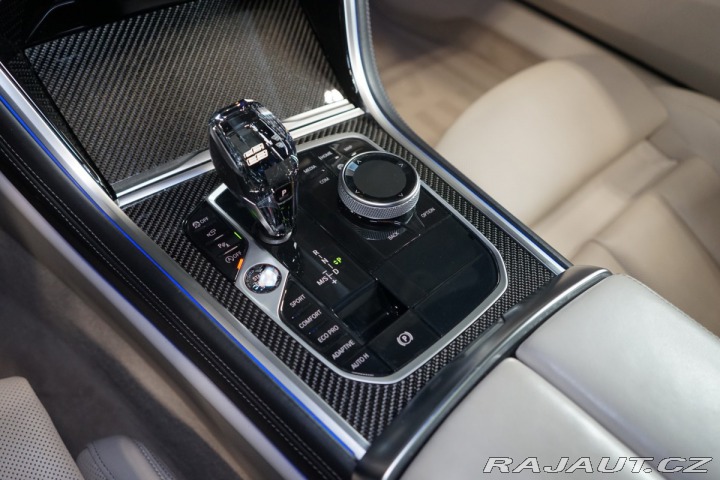 BMW 8 840i*XDRIVE*B&W*PANO* 2022