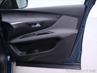 Peugeot 3008 1,2 PT 96kW Aut. CZ DPH 1 2022