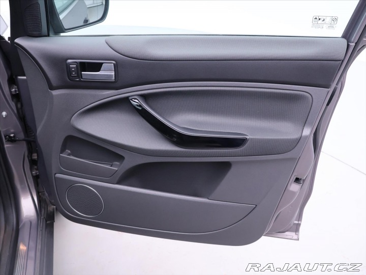 Ford Kuga 2,0 TDCI 103kW AWD Titani 2012