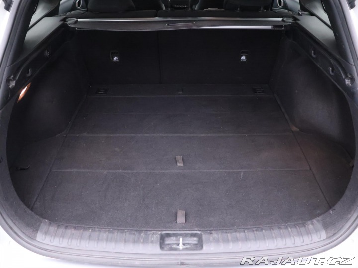 Kia Ceed 1,5 T-GDI 117kW GT-Line C 2022