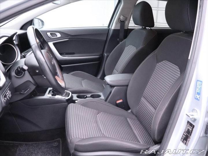 Kia Ceed 1,5 T-GDI 117kW GT-Line C 2022