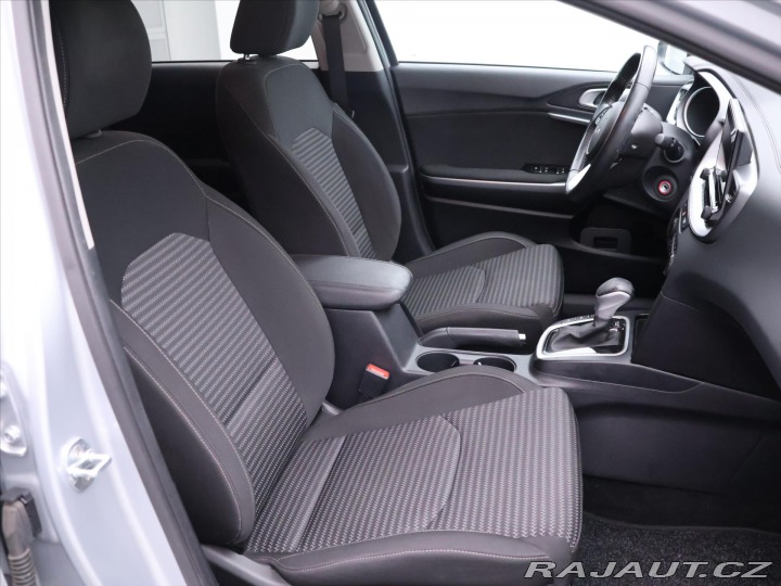 Kia Ceed 1,5 T-GDI 117kW GT-Line C 2022