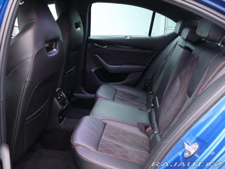 Škoda Octavia 2,0 TDI RS DSG 4x4 RS DPH 2023