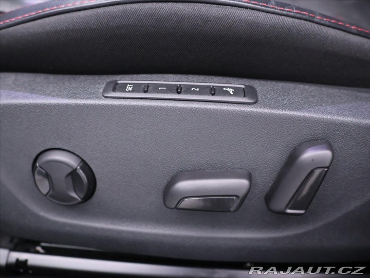 Škoda Octavia 2,0 TDI RS DSG 4x4 RS DPH 2023
