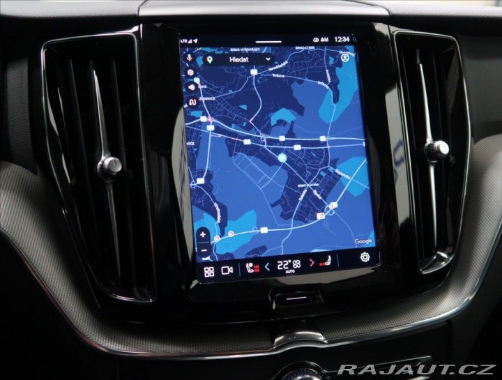 Volvo XC60 2,0 B4 AWD PLUS DARK 1. M 2024