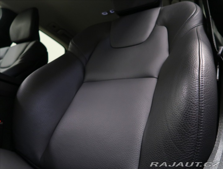 Volvo XC60 2,0 B4 AWD PLUS DARK 1. M 2024