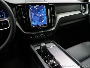 Volvo XC60 2,0 B4 AWD PLUS DARK 2024