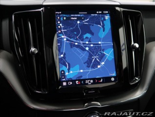 Volvo XC60 2,0 B4 AWD PLUS DARK 2024