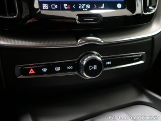 Volvo XC60 2,0 B4 AWD PLUS DARK 2024