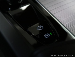 Volvo XC60 2,0 B4 AWD PLUS DARK 2024