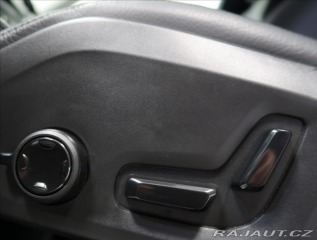 Volvo XC60 2,0 B4 AWD PLUS DARK 2024