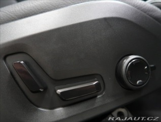 Volvo XC60 2,0 B4 AWD PLUS DARK 2024