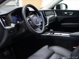 Volvo XC60 2,0 B4 AWD PLUS DARK 2024