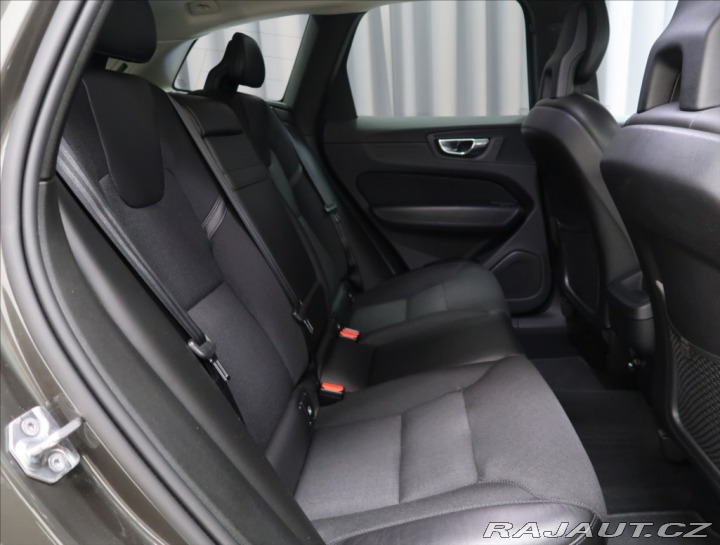 Volvo XC60 2,0 D4 AWD MOMENTUM 2x AL 2017