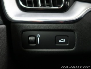 Volvo XC60 2,0 D4 AWD MOMENTUM 2x AL 2017