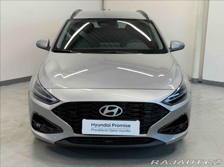 Hyundai i30 1,5 T-GDI FAMILY 1620KM A 2025