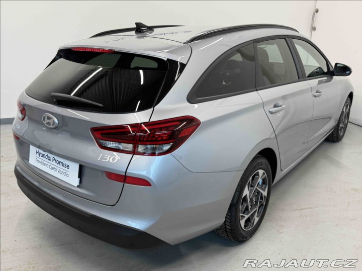 Hyundai i30 1,5 T-GDI FAMILY 1620KM A 2025