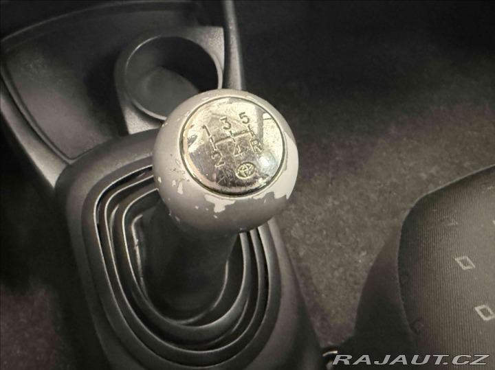 Toyota Yaris 1,3 i původ ČR 86 900KM! 2008