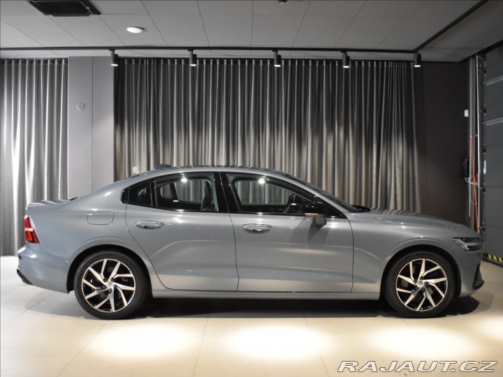 Volvo S60 2,0 B5 AWD Ultimate Headu 2024