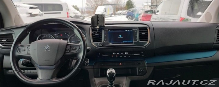 Peugeot Traveller 2,0   HDi 110 kW, 114 740 2020