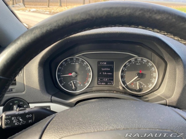 Škoda Octavia 2,0   81KW-upravena na 10 1800