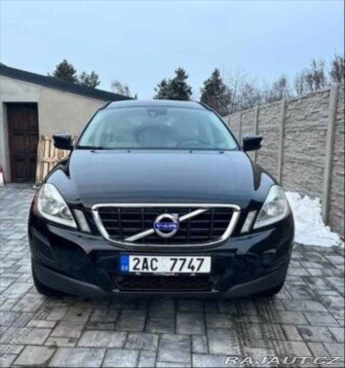 Volvo XC60 2,0   T 2011