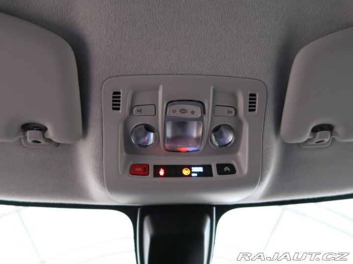 Citroën C3 1.2PureTech,81kW,SHINE,MA 1800