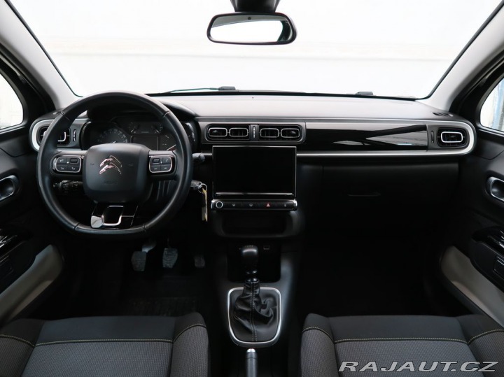 Citroën C3 1.2PureTech,81kW,SHINE,MA 1800