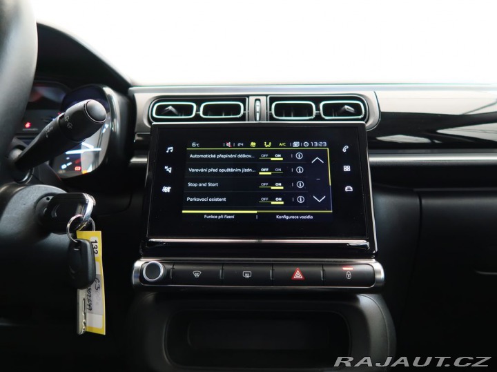 Citroën C3 1.2PureTech,81kW,SHINE,MA 1800