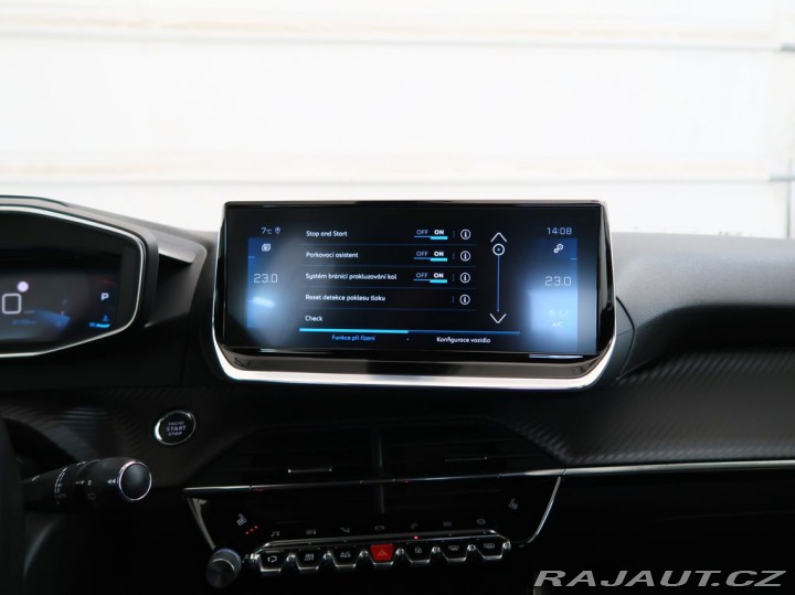 Peugeot 208 1.2PureTech,96kW,ALLURE,A 1800