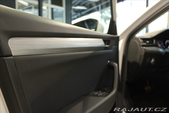 Škoda Superb TDi DSG Combi LED/DPH 2020