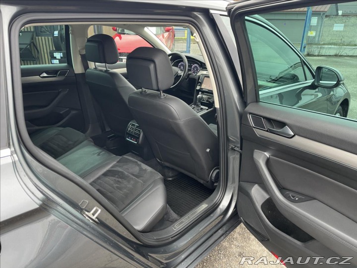 Volkswagen Passat 2,0 TDI DSG Highline*LED 2016