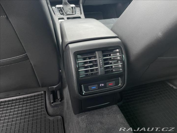 Volkswagen Passat 2,0 TDI DSG Highline*LED 2016