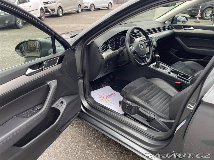 Volkswagen Passat 2,0 TDI DSG Highline*LED 2016