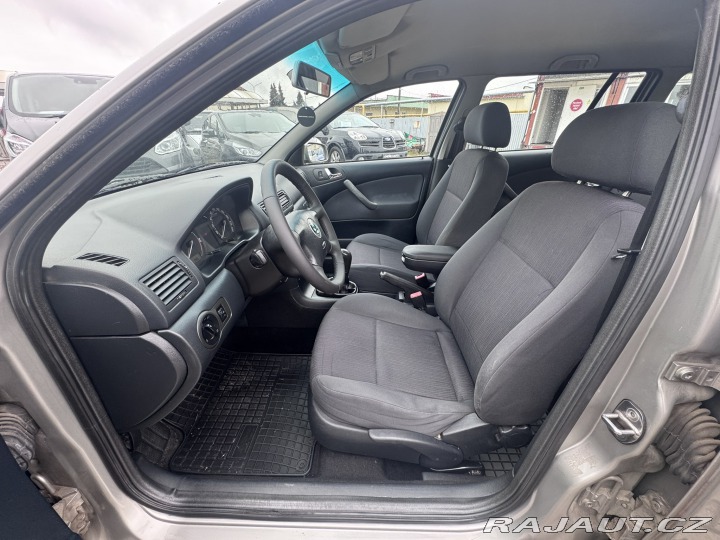 Škoda Octavia TOUR 1,9 TDI 74 KW STK 2009